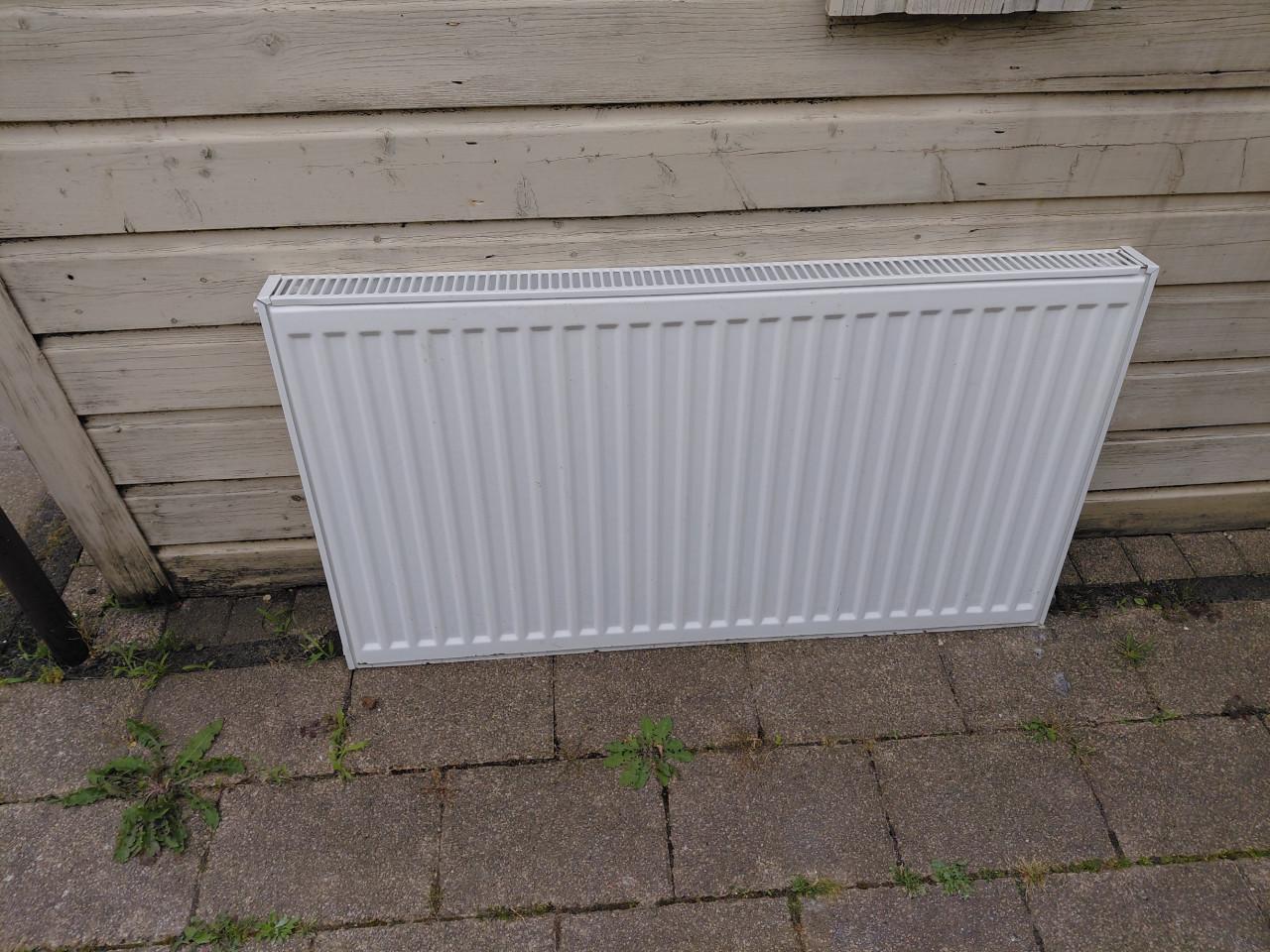 Cv Radiator 108 x 60 x 7 cm