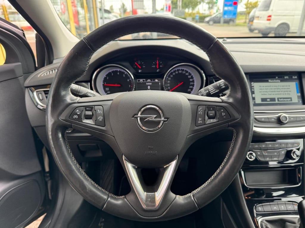 Opel Astra sports tourer 1.2 bns elegance