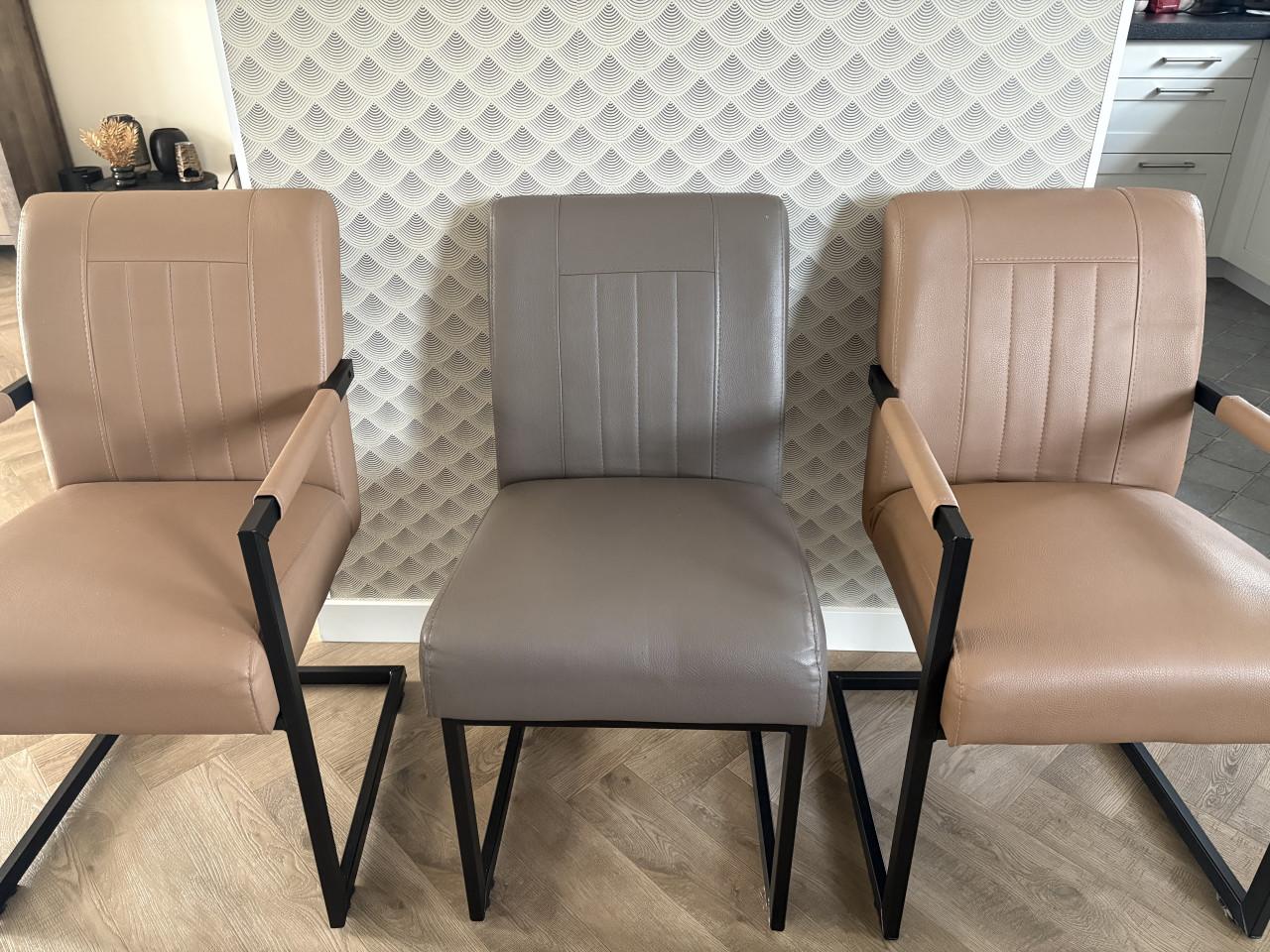 Eetkamerstoelen namaak leder 3 stuks