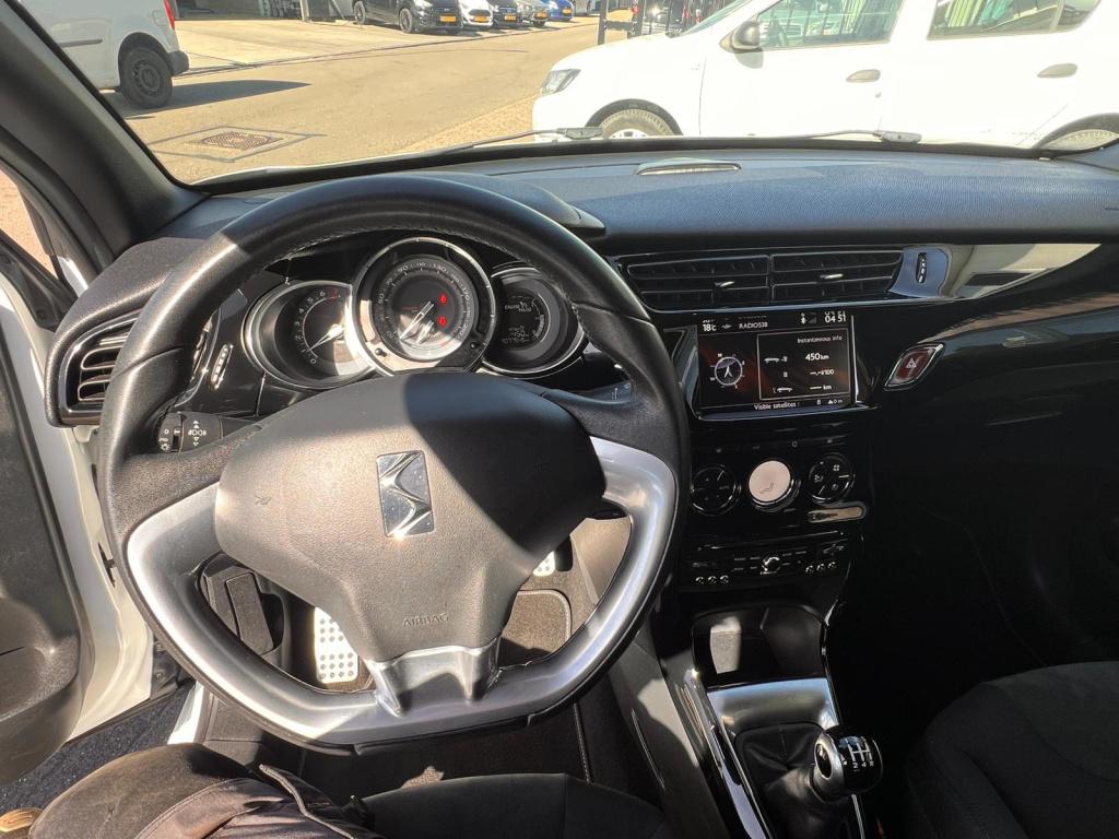 Citroen DS3 cabrio 1.2 vti so chic