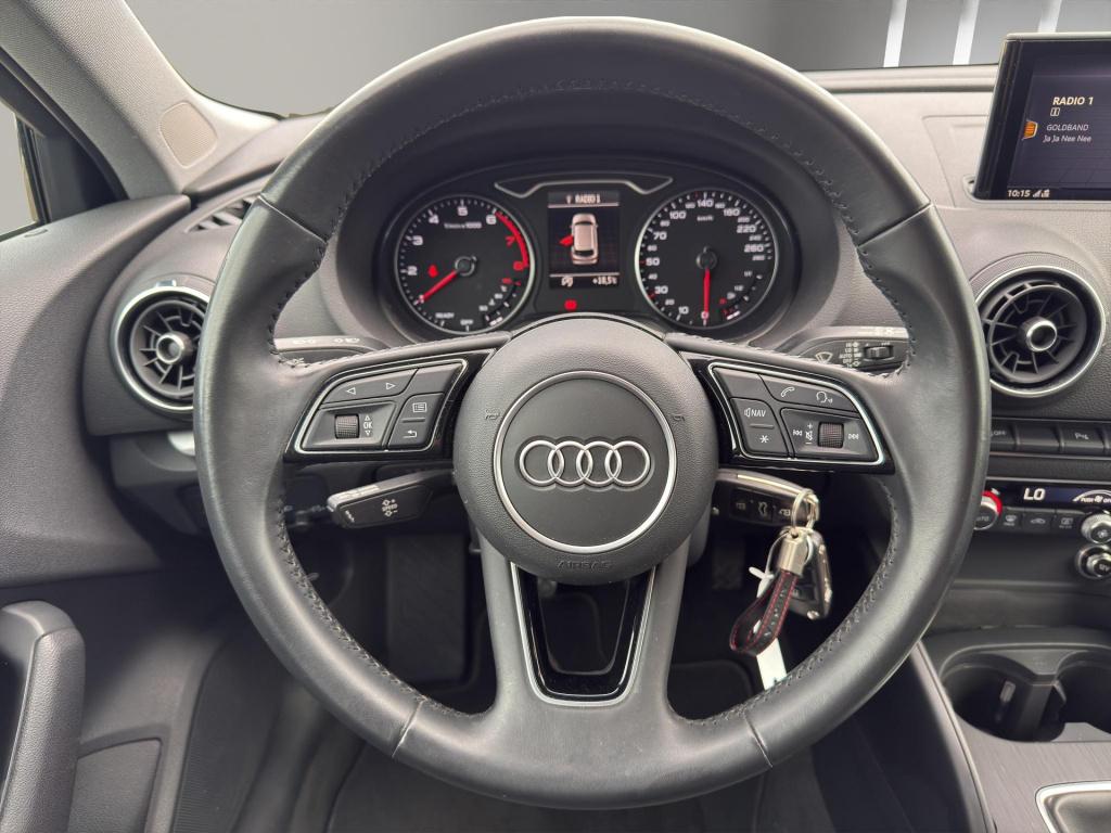 Audi A3 sportback 30 tfsi | navi | airco (automatisch) | parksenors v+a | 1