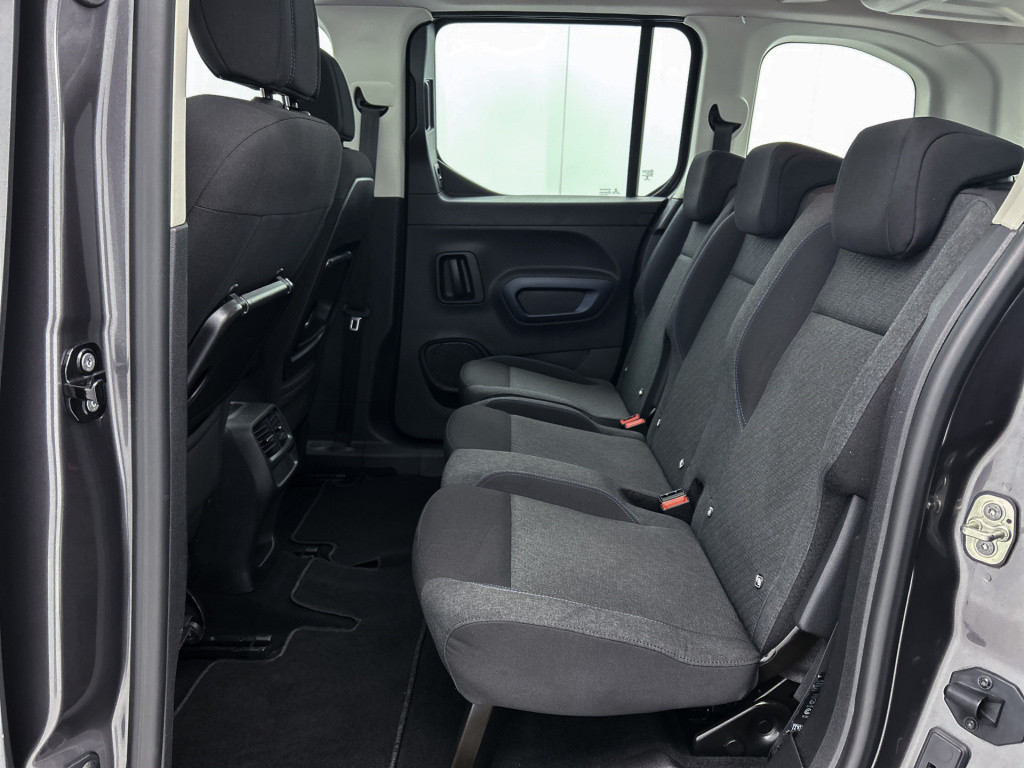 Peugeot Rifter 110 pk allure | rijklaar | panormadak | trekhaak |