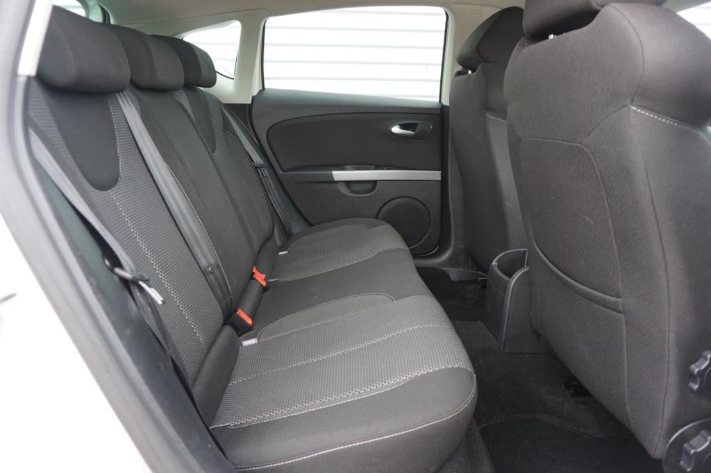 Seat Leon 1.4 tsi reference airco / navi / cruise / camera / stoelverw. / c