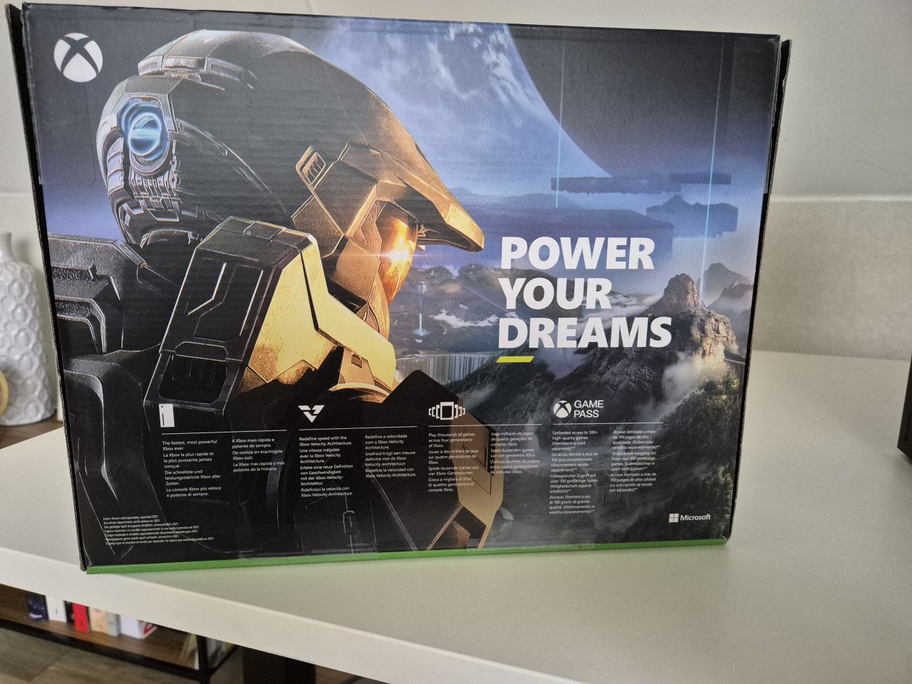 Xbox Series X met controller
