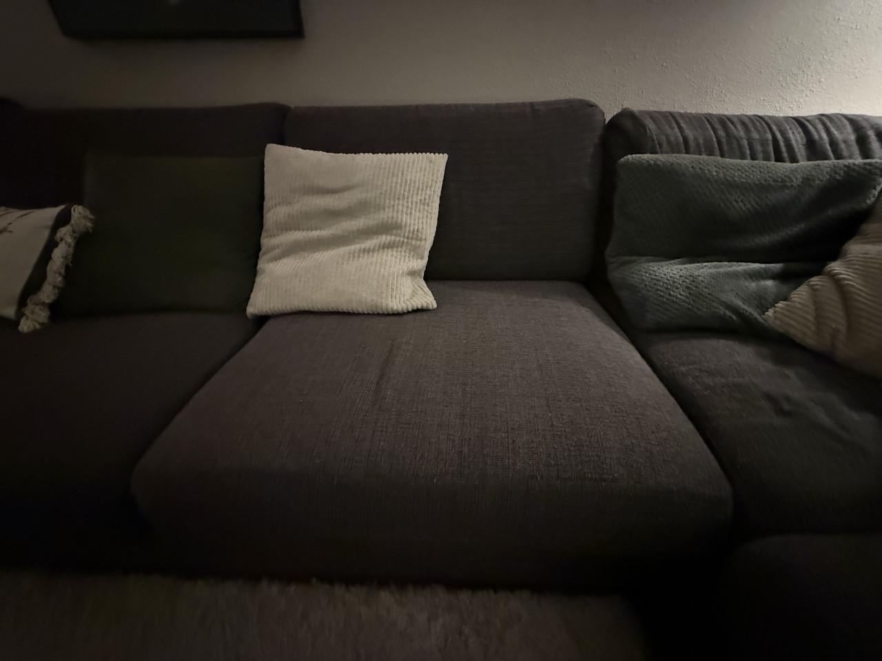 Gratis afhalen hoekbank voor 3 december (gereserveerd)