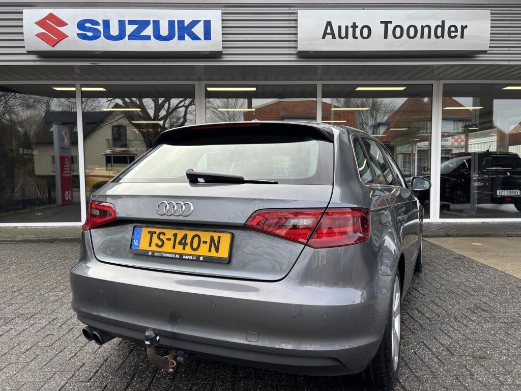 Audi A3 sportback s-tronic 1.4 tfsi ambiente pro line plus