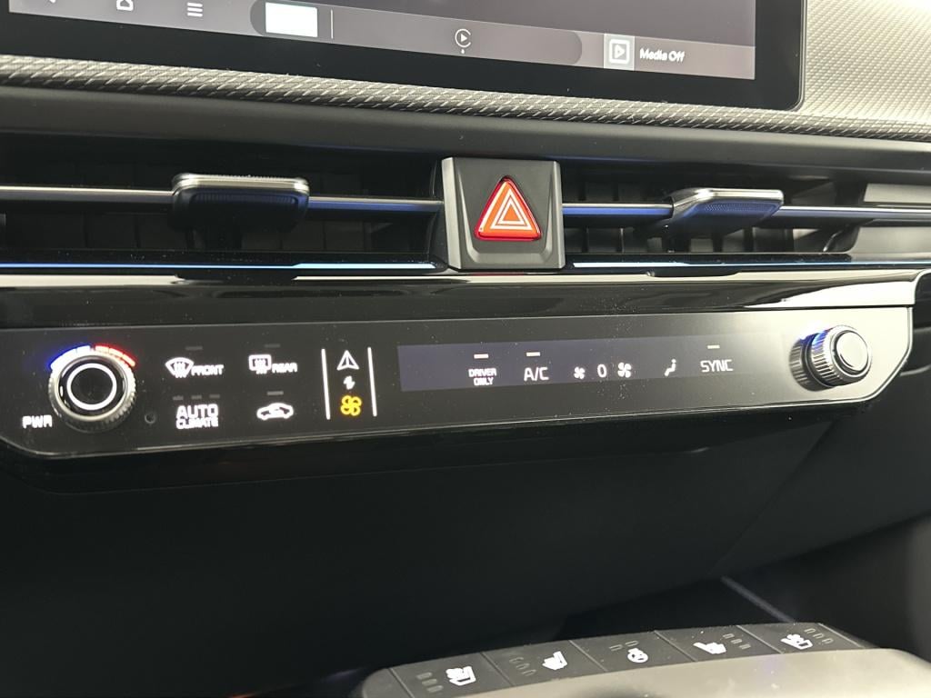Kia Ev6 plus advanced 84 kwh | schuif kantel dak | stoel verwarming en koel