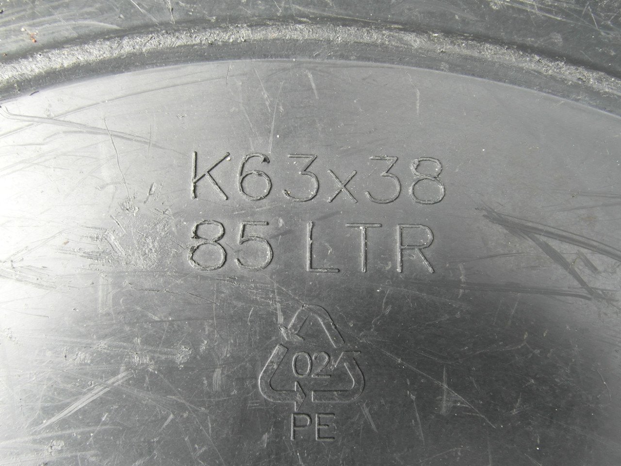 Speciekuip 85 liter Zwart.