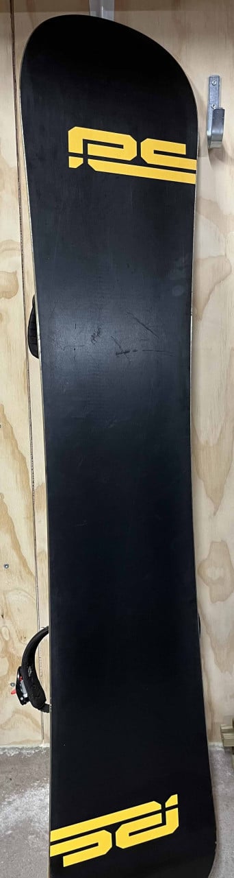 Snowboard