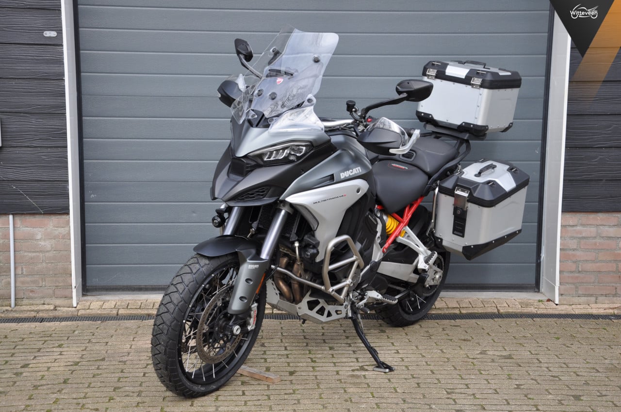 Ducati Multistrada V4 S Travel, radar, spaakvelgen