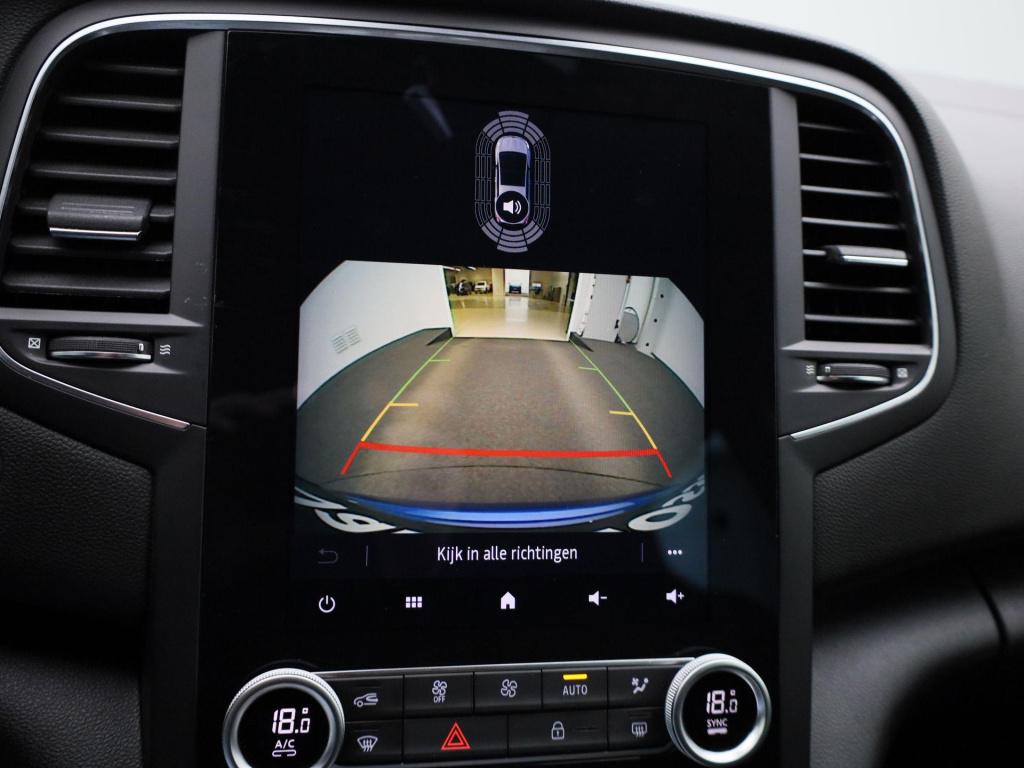 Renault Megane E-tech estate 1.6 plug-in hybrid 160 e-tech engineered | phe