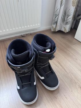 Nette snowboardschoenen maat 43
