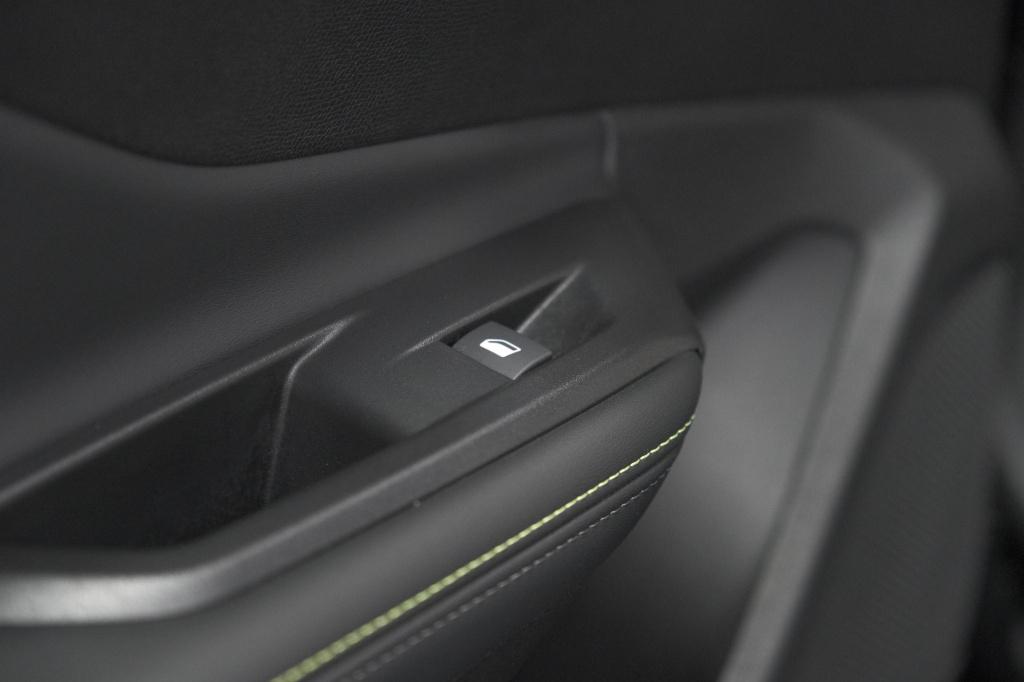 Peugeot 408 1.2 hybrid 136 e-dcs6 gt | 360 camera | adaptieve cruise contro