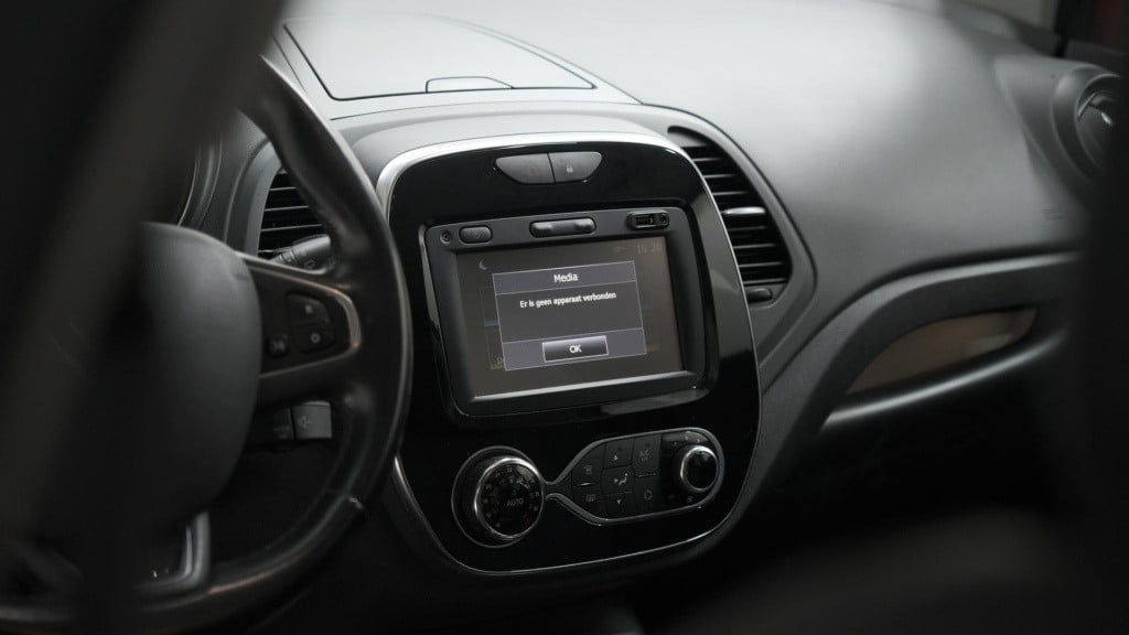 Renault Captur tce 90 intens | lage kilometerstand | parkeersensoren | navi