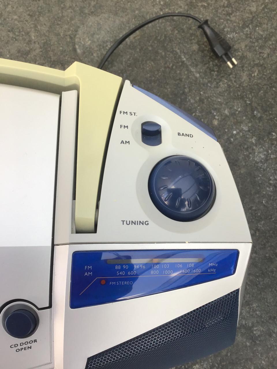 Draagbare radio cd cassette speler