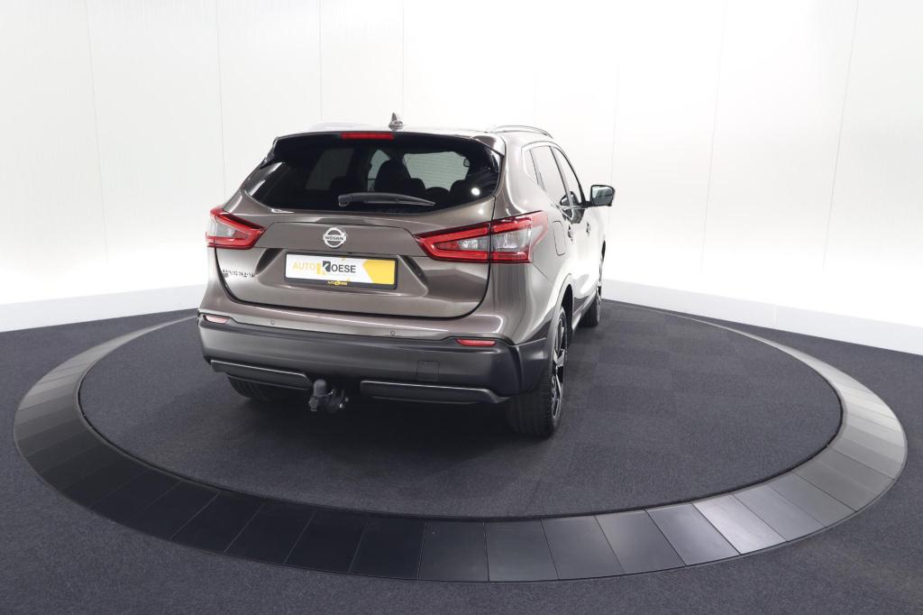 Nissan Qashqai 1.3 dig-t tekna | trekhaak | panoramadak | adaptieve cruise 