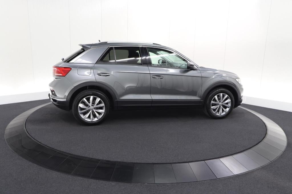 Volkswagen T-roc 1.0 tsi style business 116pk | trekhaak | adaptieve cruise