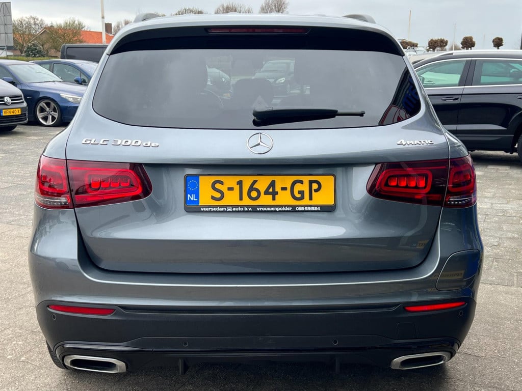 Mercedes-Benz Glc 300de 4matic business solution amg, trekhaak, panoramadak