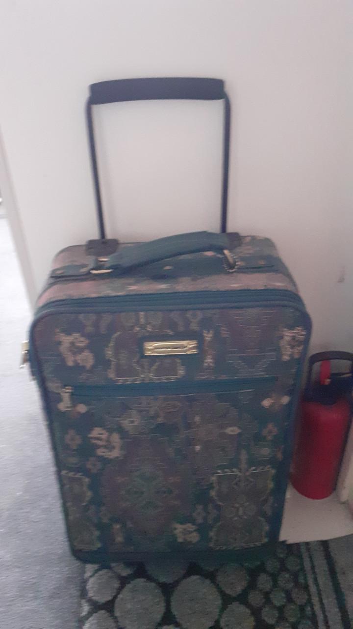 Rol-Koffers roze / groen & tas, blauw met inhoud rugzak + tas + kleine tas