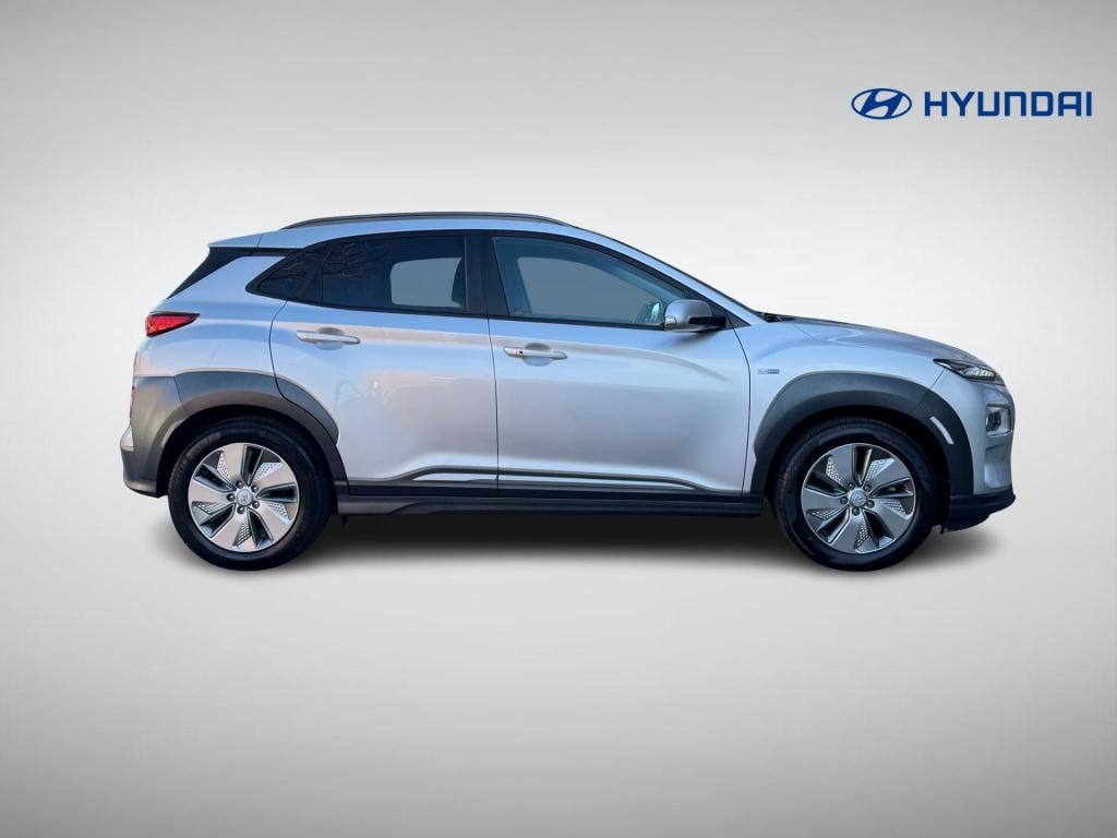 Hyundai Kona ev fashion 64 kwh 3-fase lader, soh 96%!