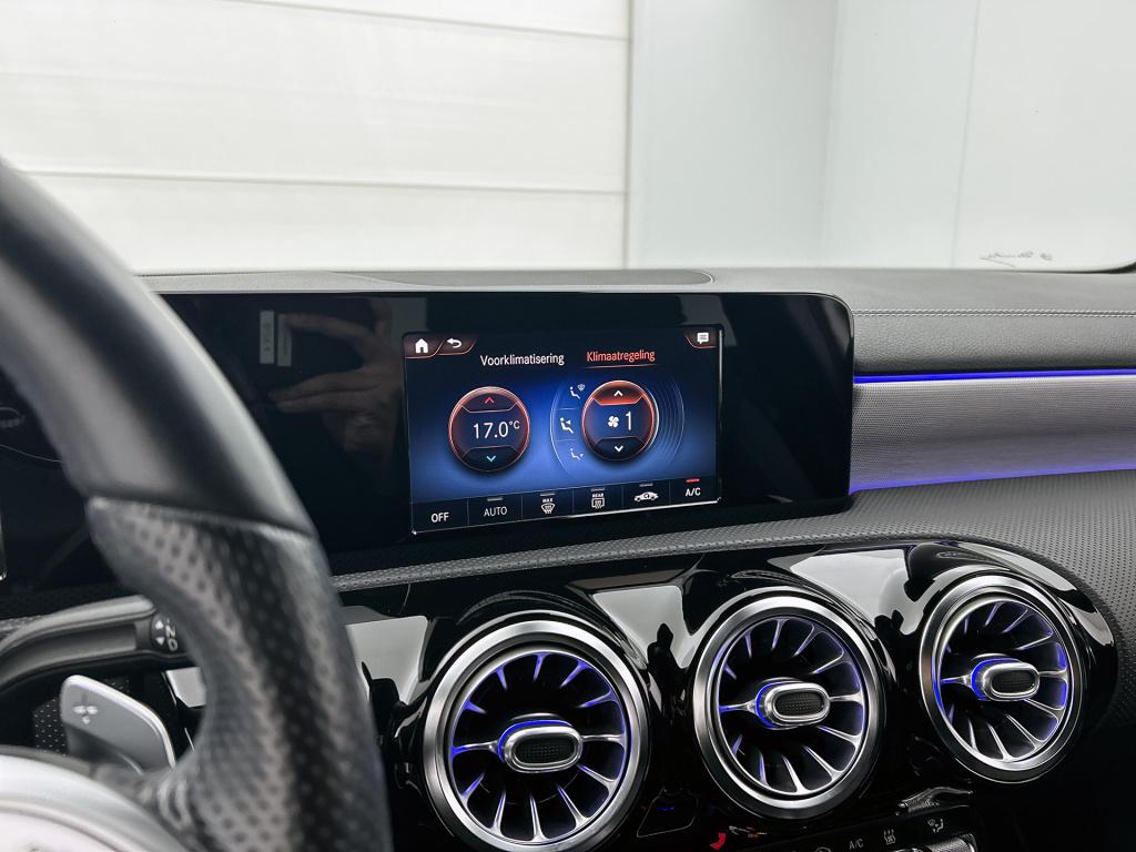 Mercedes-Benz A-Klasse 250 e plug in hybride | amg line | stoelverwarming |