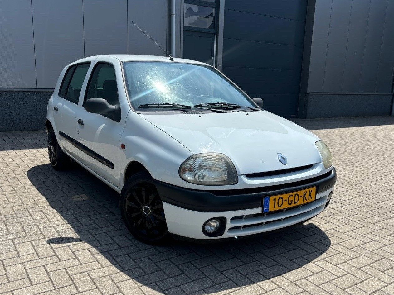 Renault Clio 1.2RN 167.261KM Vol Jaar Apk
