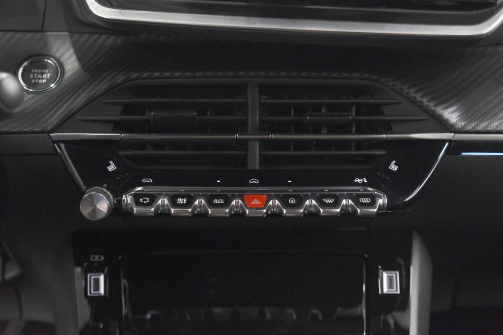 Peugeot E-2008 ev gt 54 kwh | 11 kw lader | warmtepomp | camera | alcantara