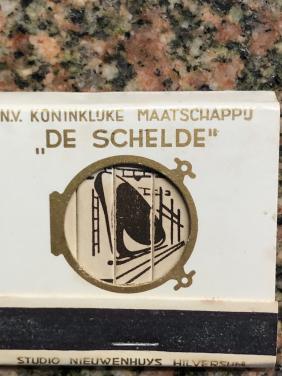 Vier vintage luciferdoosjes van N.V. Koninklijke Maatschappij "De Schelde".