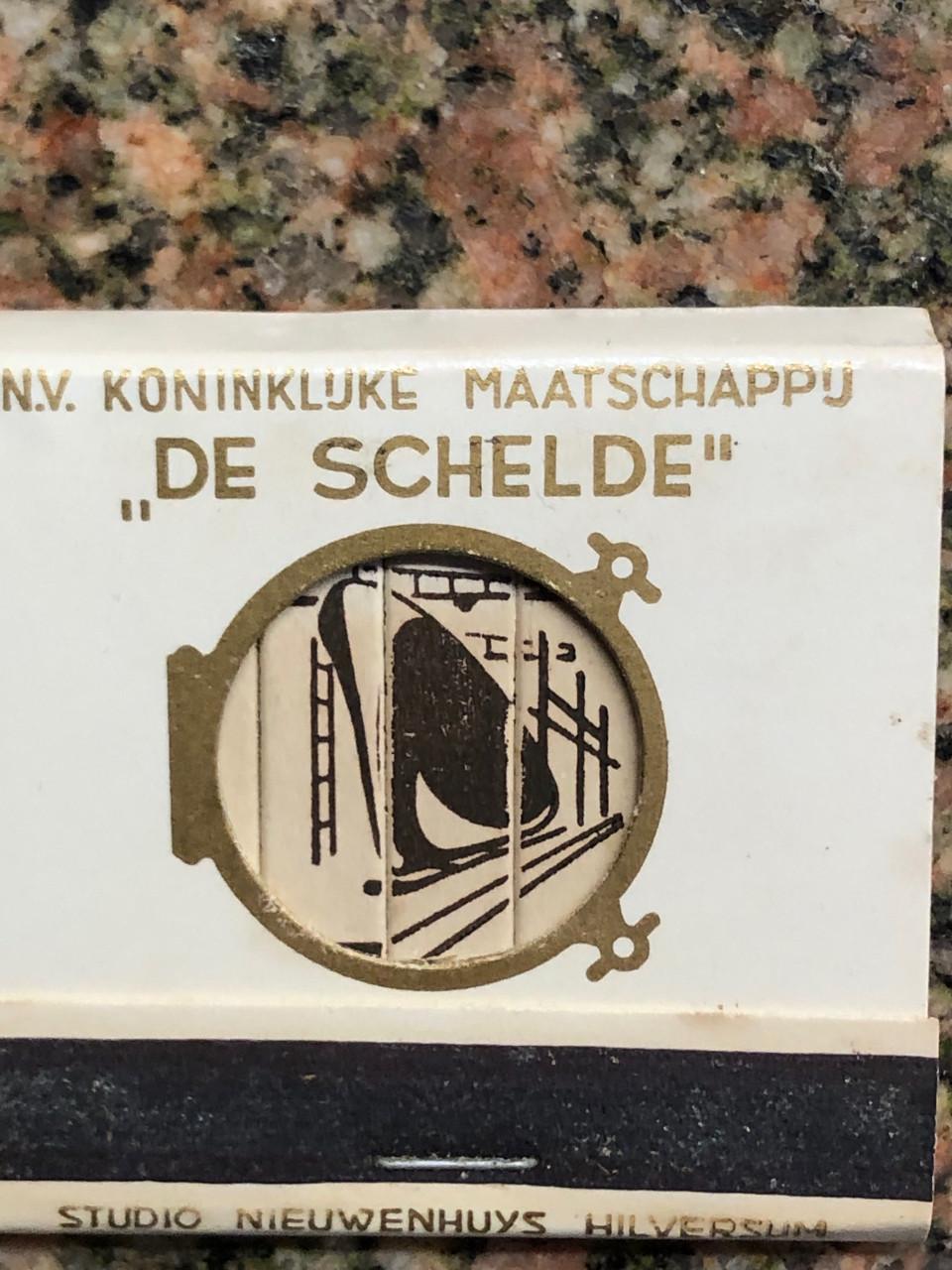 Vier vintage luciferdoosjes van N.V. Koninklijke Maatschappij "De Schelde".