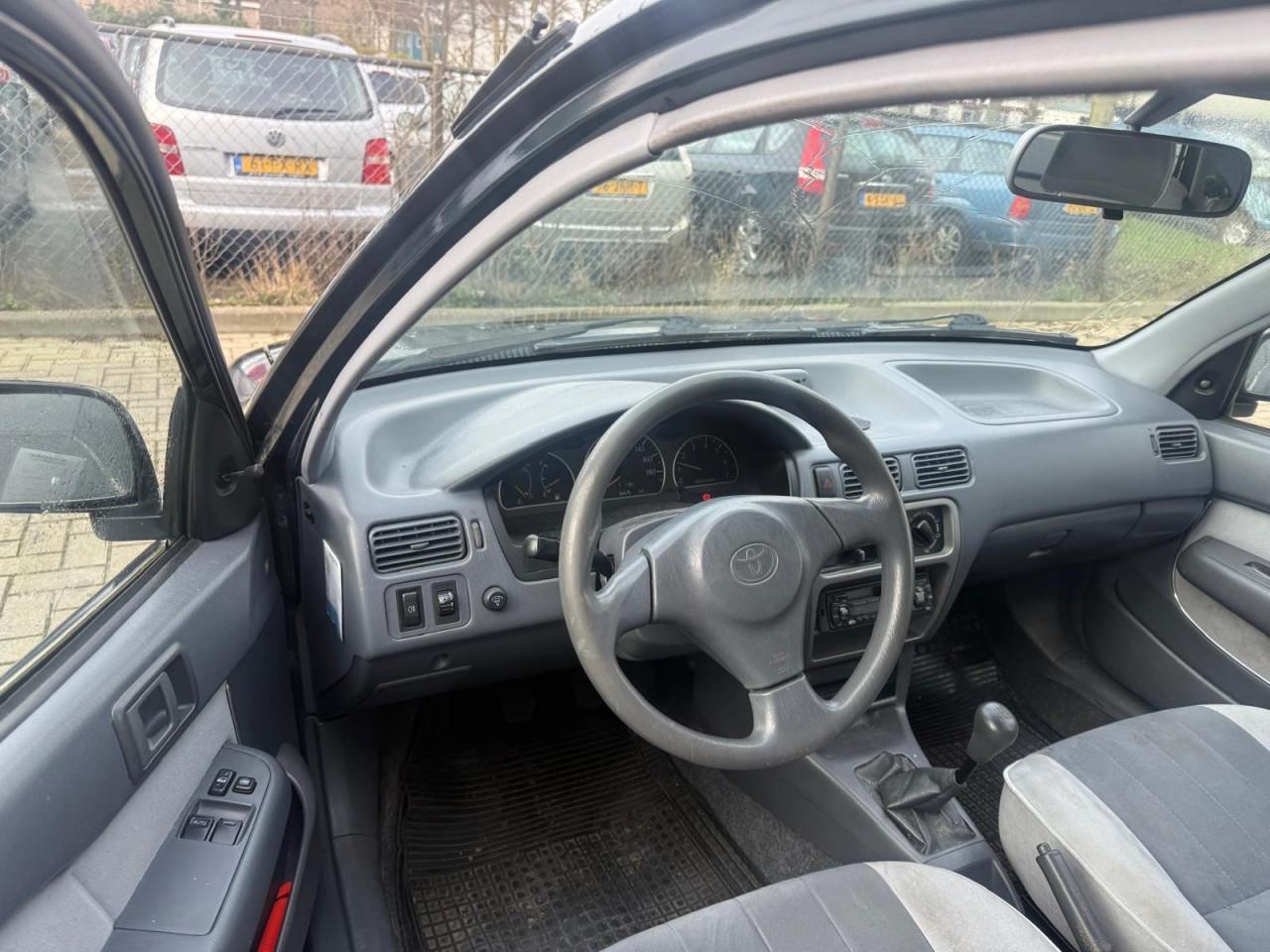 Toyota Starlet 1.3-16V GLi 130.122KM Jaar Apk