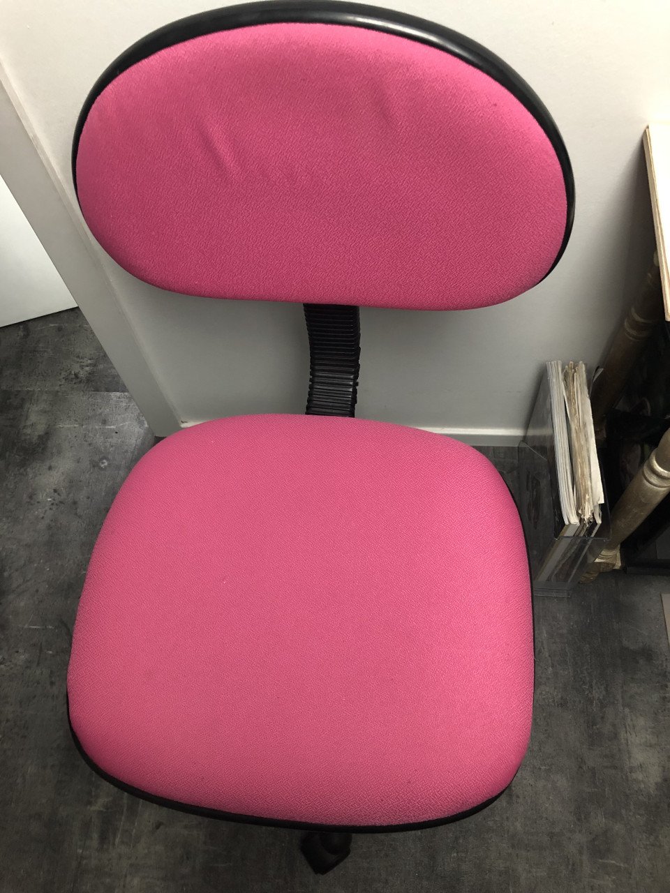 Leuke roze bureaustoel