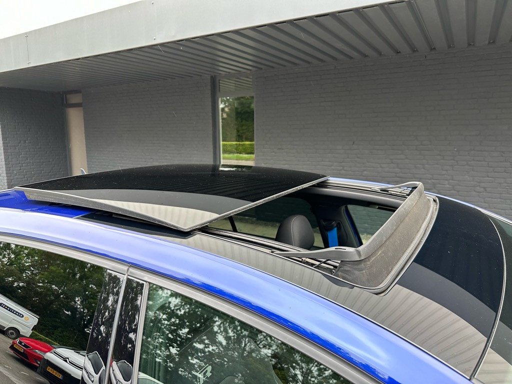 Volkswagen Golf 2.0 tsi 4motion r panoramdak / virtual cockpit / led / alca