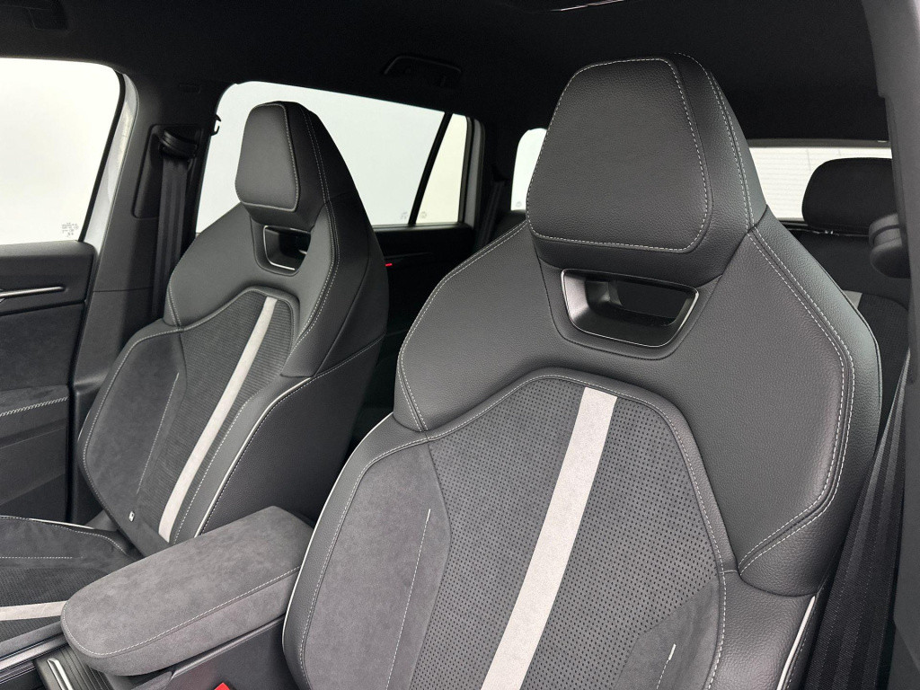 Skoda Kodiaq 1.5 tsi phev sportline business trekhaak - lm 19 inch - 360 ca