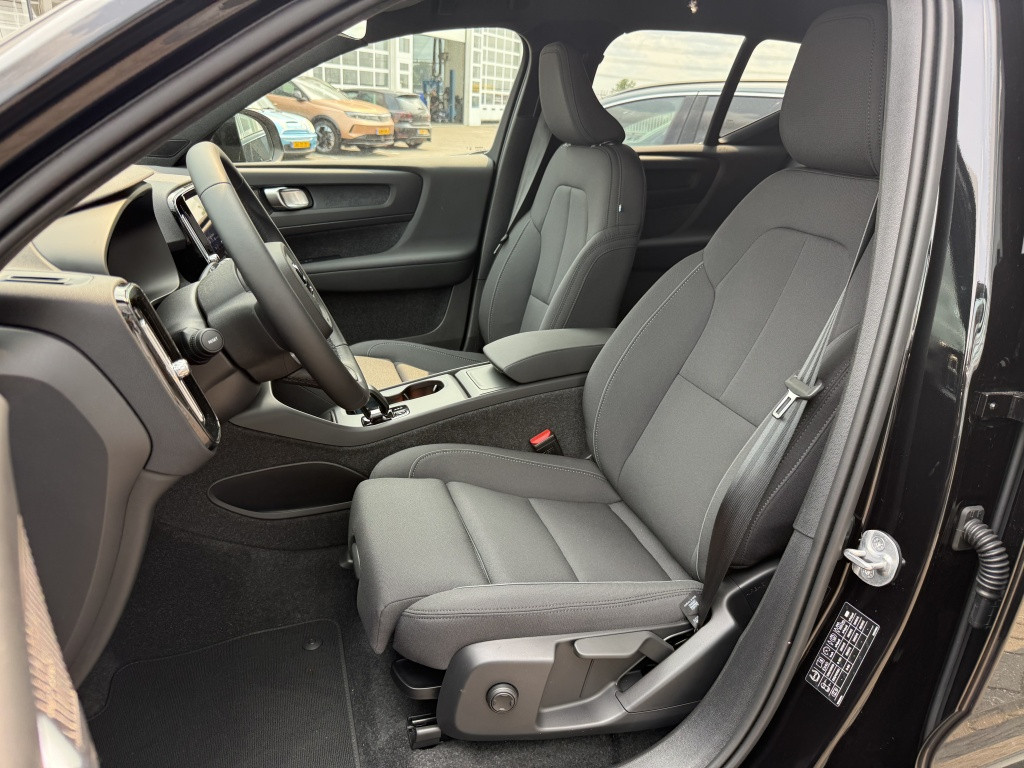 Volvo Ex40 plus black edition