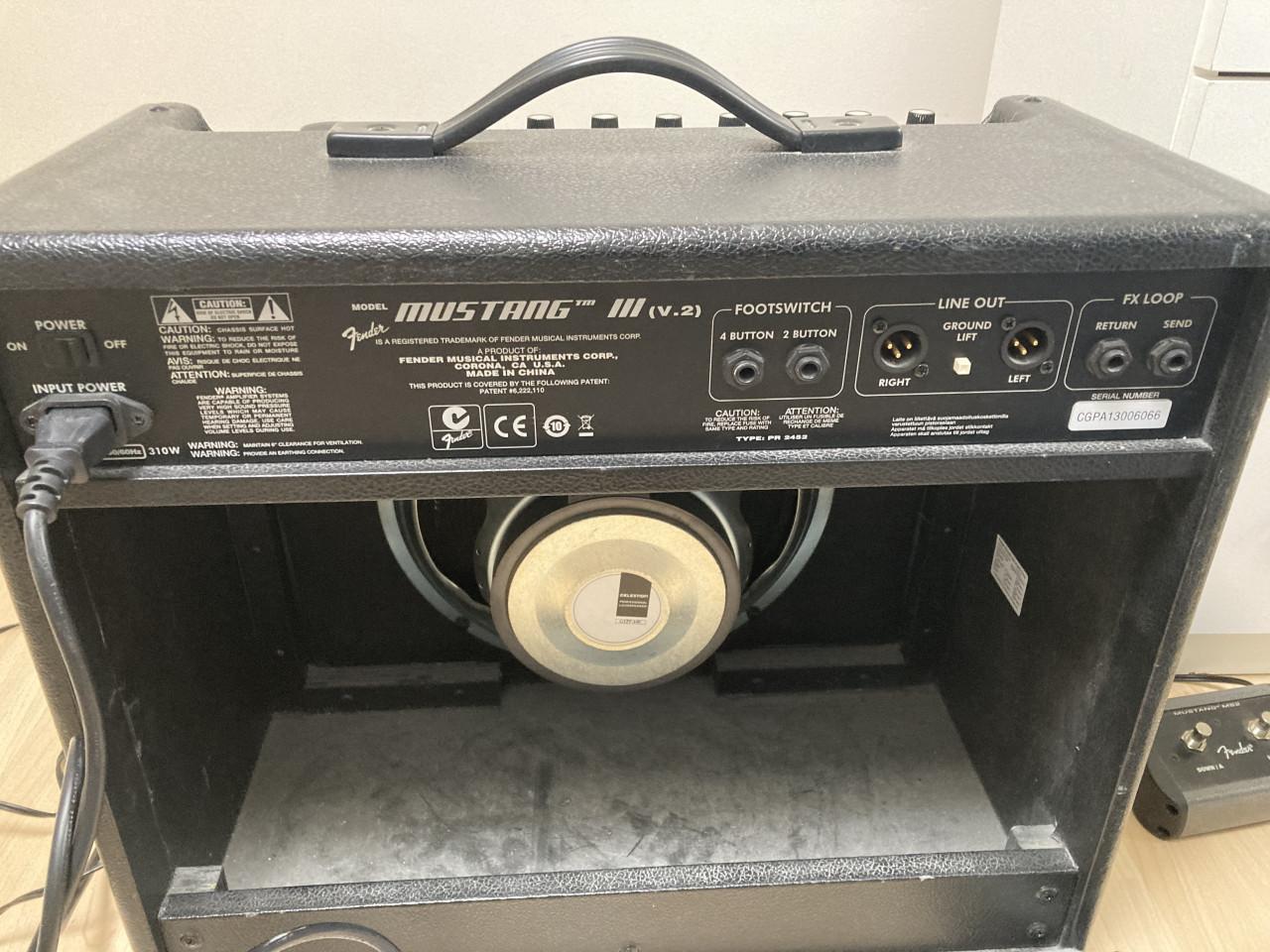 Fender Mustang III V2