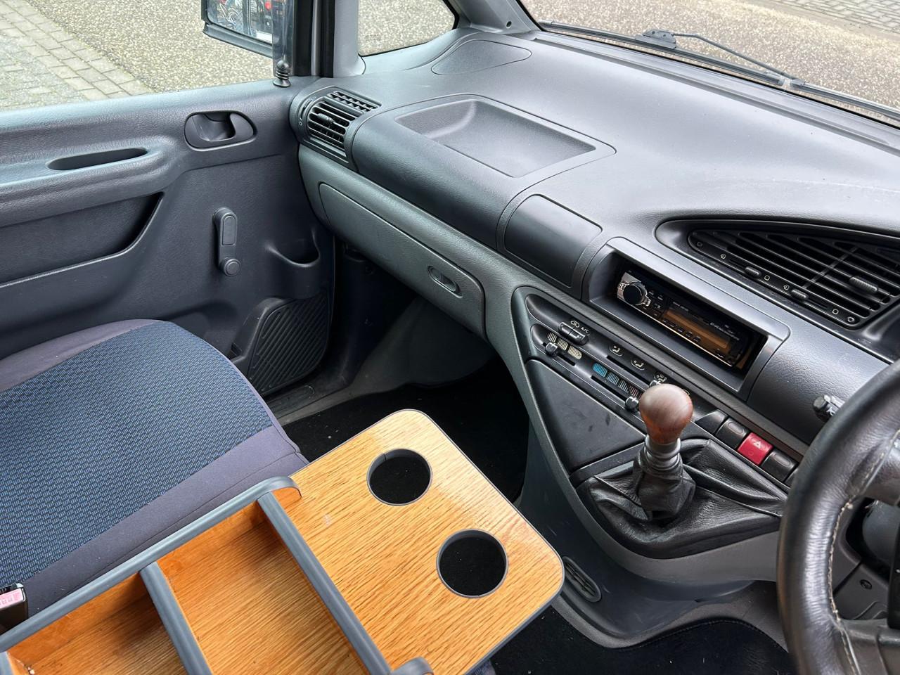 Citroen Jumpy Rechts Gestuurd Compleet met Tent en Keuken en Matras