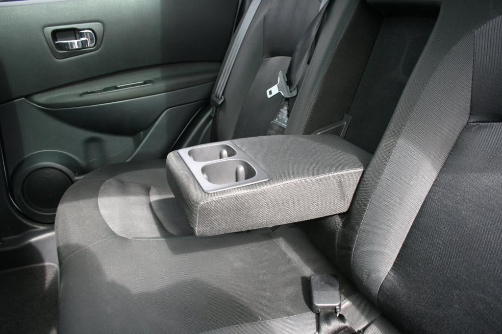 Nissan Qashqai 1.6 connect edition / pano / afn. trekhaak / camera