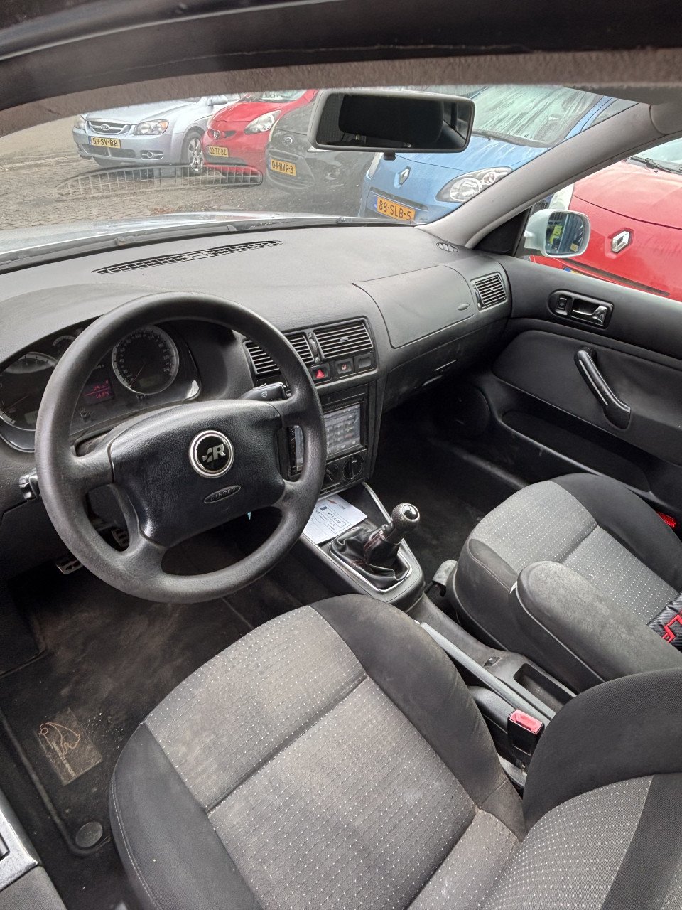Volkswagen golf jaar apk!