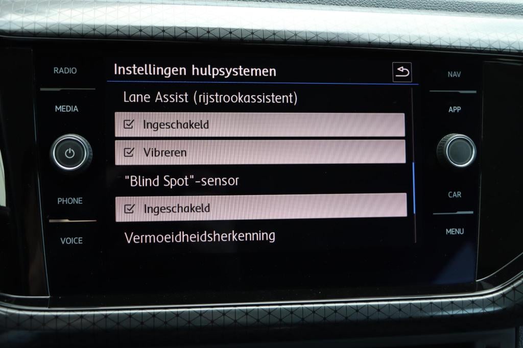 Volkswagen T-cross 1.0 tsi style 116pk | stoelverwarming | navi