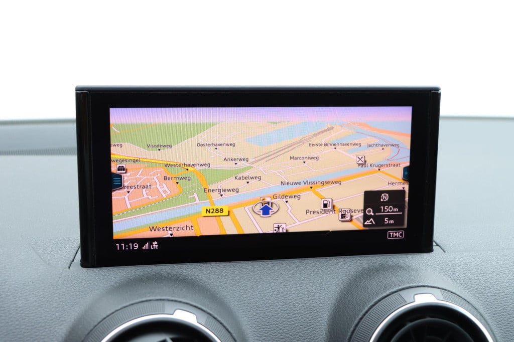 Audi Q2 30 tfsi design pro line plus