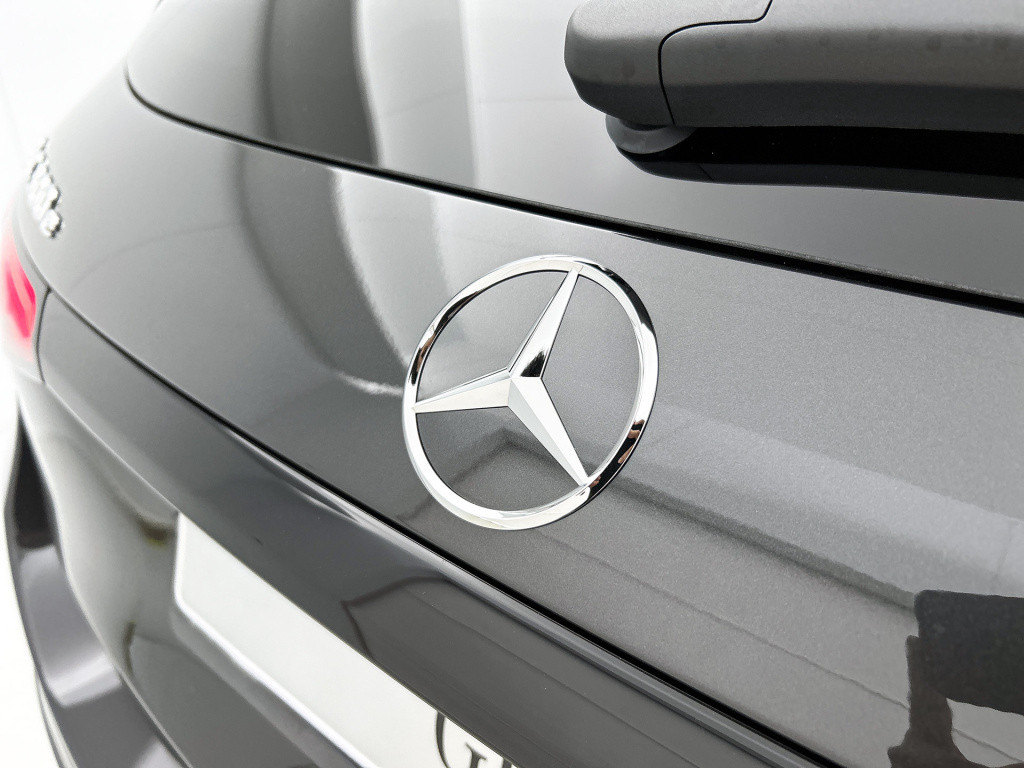 Mercedes-Benz Glc 300e 4matic sport edition | trekhaak | nightpakket | park