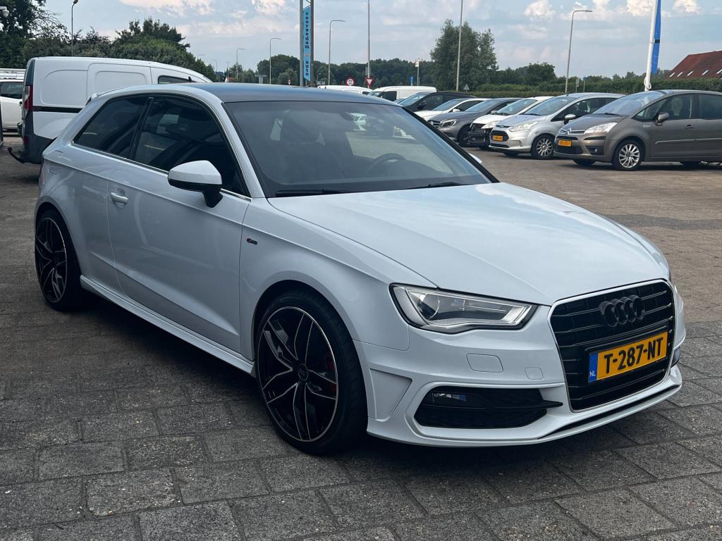 Audi A3 1.4 tfsi s-line ambition, div. extra's