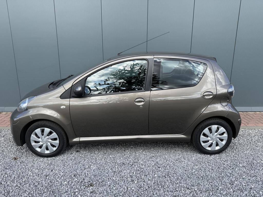 Toyota Aygo 1.0 vvt-i aspiration airco 5-drs