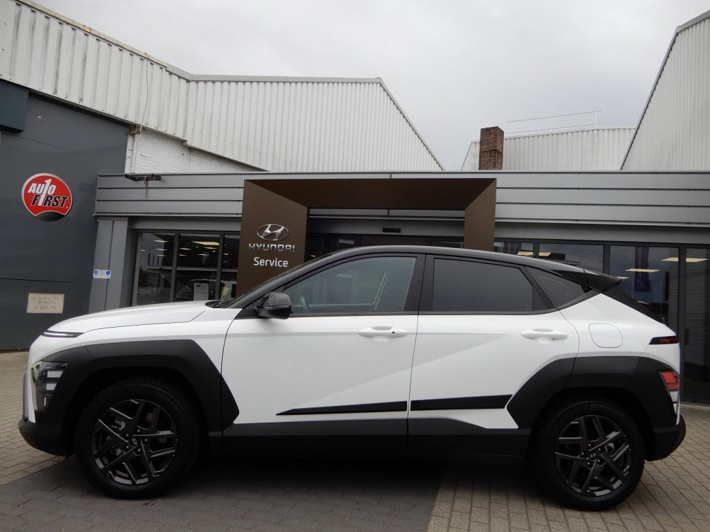 Hyundai Kona 1.6 gdi hev comfort | nieuw model! | 17 inch | navigatie | ada