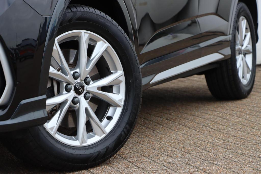 Audi Q3 sportback 45 tfsi e s line 245pk s tronic | soh 91,1% |