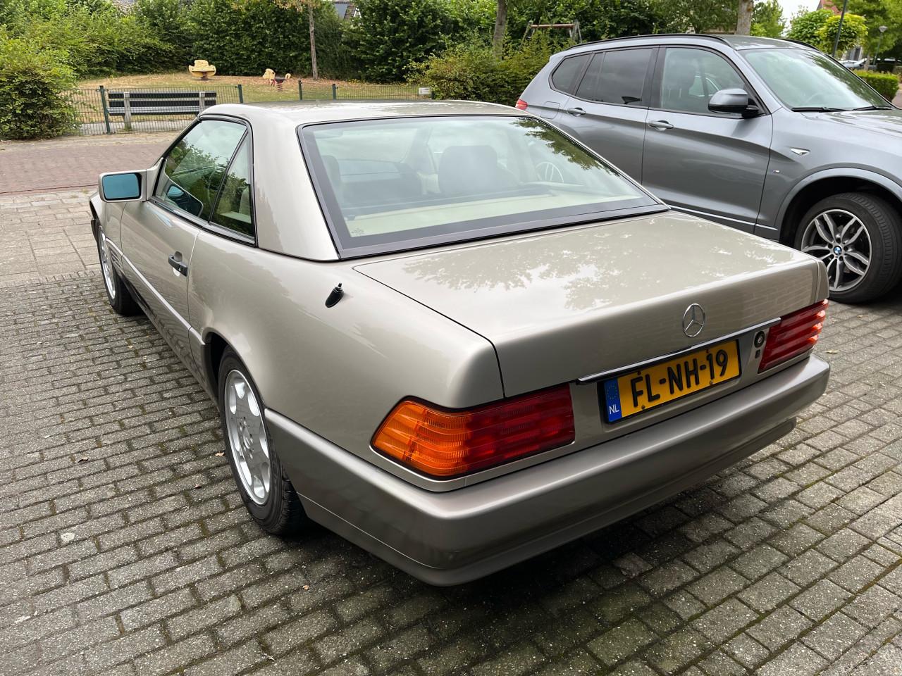 Mercedes Benz 500 SL, NL auto 26 d. km.