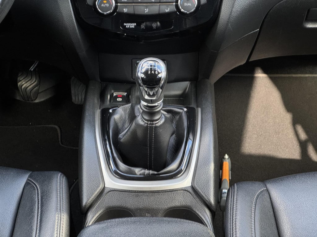 Nissan X-Trail 1.6 dig-t n-connecta | trekhaak afneembaar | panoramadak | l