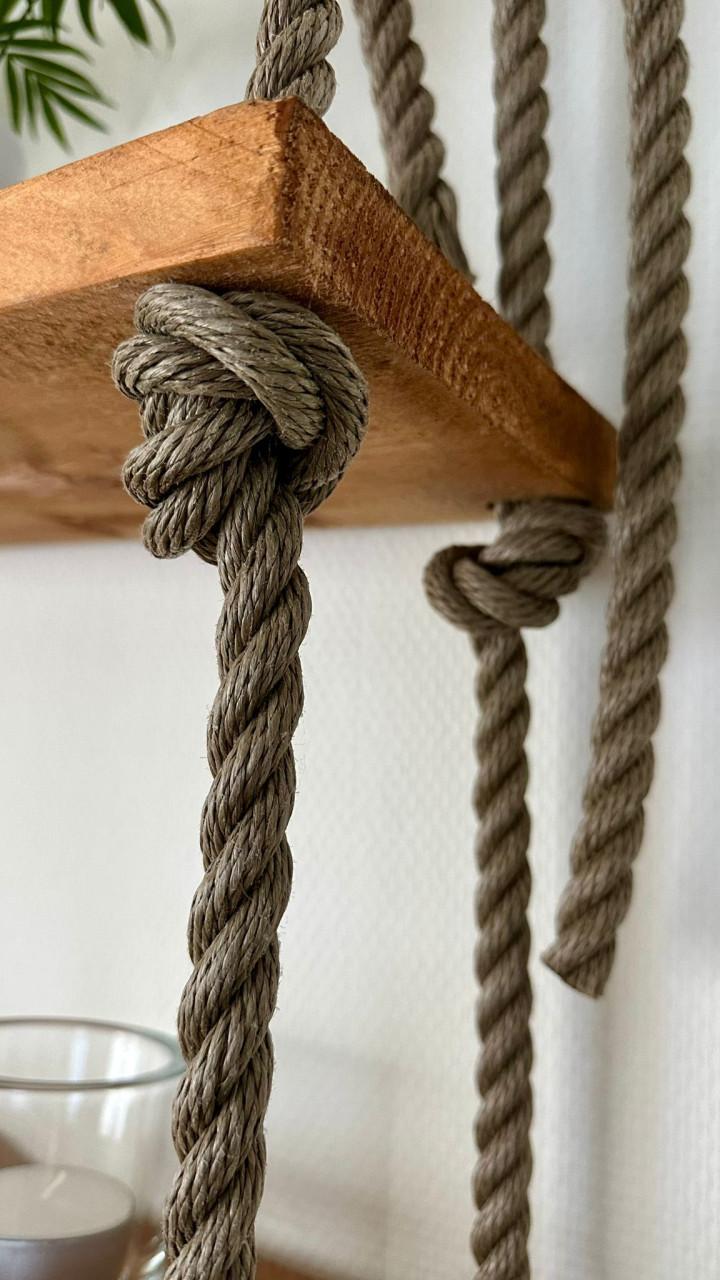Hangplanken met geknoopt touw