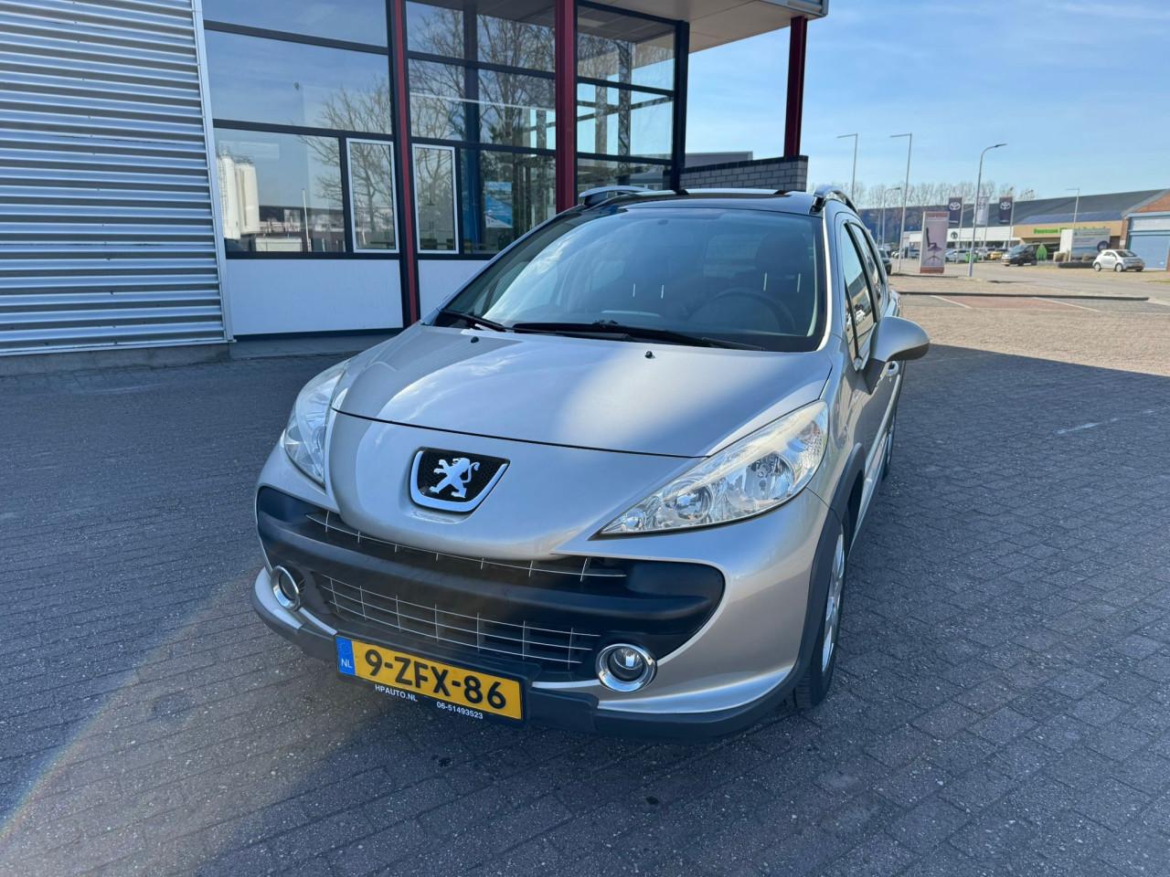 Peugeot 207 bj 2008 2250 euro