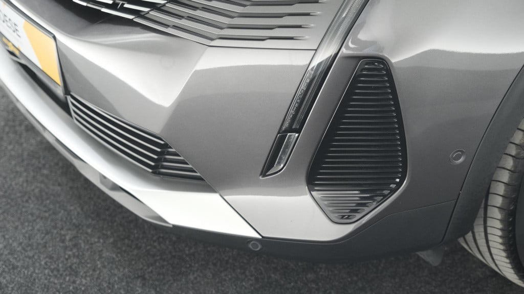 Peugeot 3008 1.6 puretech 180 eat8 gt | trekhaak | camera | dodehoekdetecti